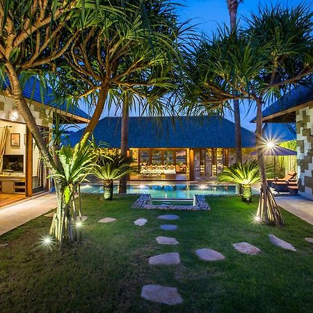Rachline Villa Kerobokan  Exterior photo
